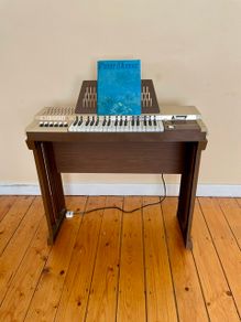 Vintage Bontempi B9 Chord Organ