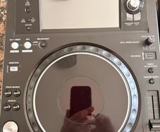 2 X Pioneer XDJ 1000 MK 2 Mint Condition