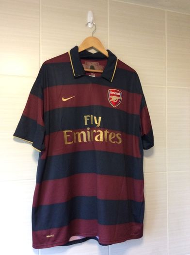 Arsenal Jersey. Official Nike Arsenal Mens Third Jersey From Season 2007/2008. Original From The Time. Not A Modern Remake.