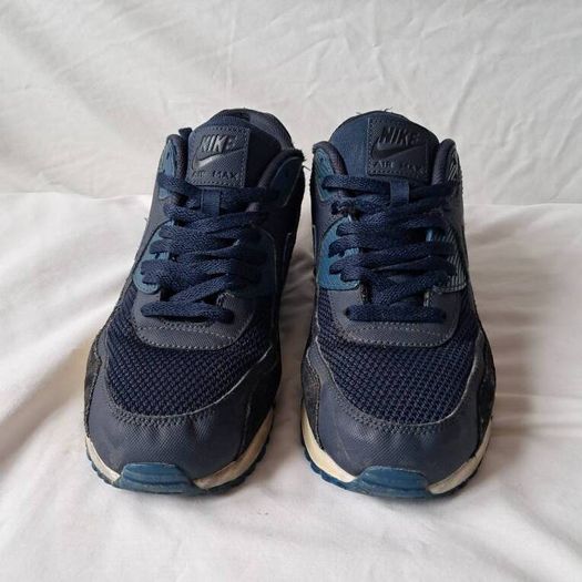 nike air max 90 size 9.5 eu 44.5 some signs of usage in good condition