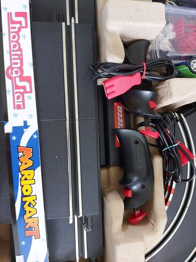 MarioKart Carrera Go, in like new condition, in Box with all accessories