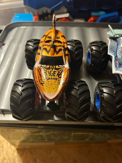 hot wheels monster trucks