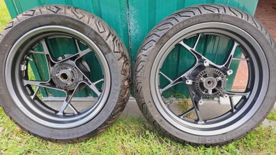 Yamaha xmax exhaust and wheels