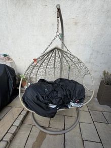Free egg chair