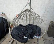 Free egg chair