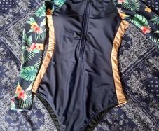 Animal Long sleeve one piece swimsuit