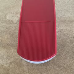 tupperware container new with spoon