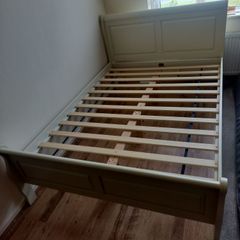 Double bed frame