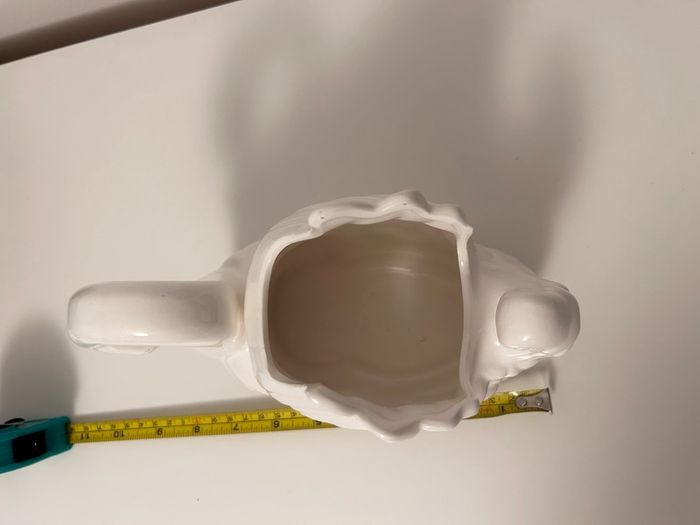 Ceramic Cream Swan Planter