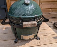 Big Green Egg MiniMax BBQ