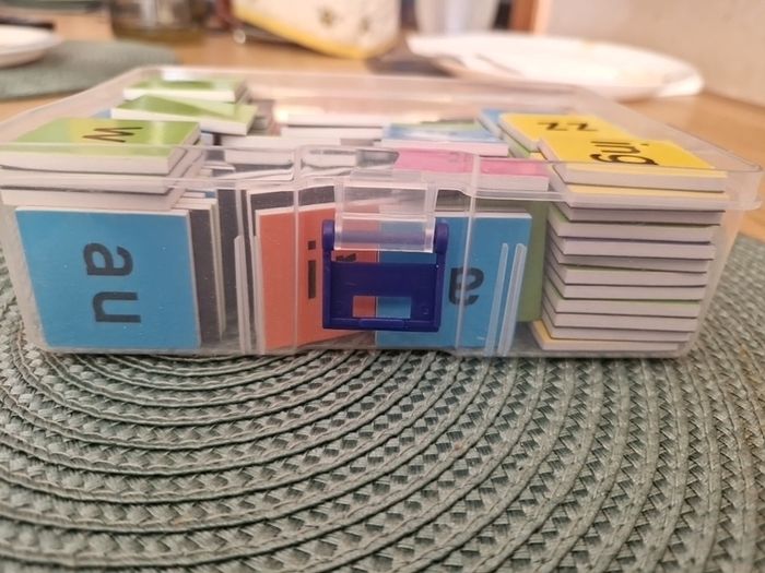 Jolly phonics
