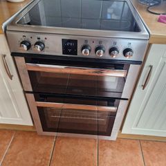 Belling double oven with halogen hob