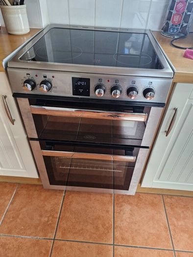 Belling double oven with halogen hob