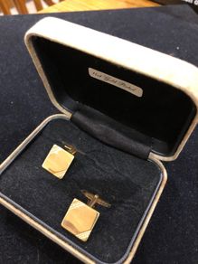 Cuff links