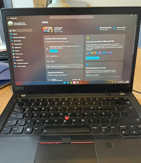 Lenovo ThinkPad T14 Gen 2  i7 32GB RAM 512GB SSD Win 11 Pro