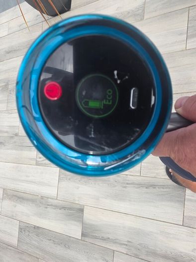 Dyson v15