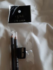 Eye liners and Sharpener