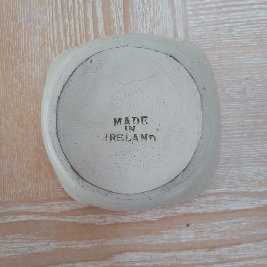 Ring Ceramics Square Bowl