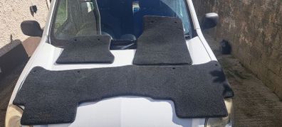 Range Rover Sport original mats. (mint)