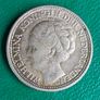 Netherlands 1944 25 cent  Coin Very Fine condition Image 2