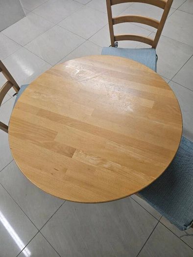 Dining table with Chairs