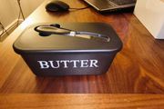 Butter holder with knife