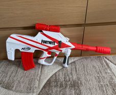 Nerf Fortnite B-AR Motorised Dart Blaster