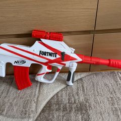 Nerf Fortnite B-AR Motorised Dart Blaster