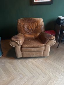 Natuzzi reclining chair