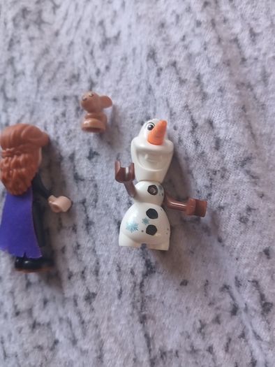 Frozen lego figures olaf and anna
