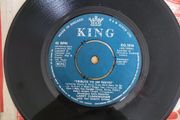 Larry Cunningham And The Mighty Avons Tribute To Jim Reeves 7 inch Single