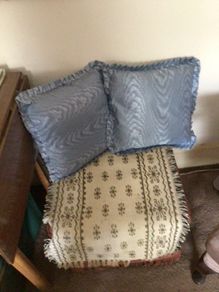 2 vintage blue Cushions