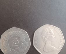 1973 50p Hands of Friendship