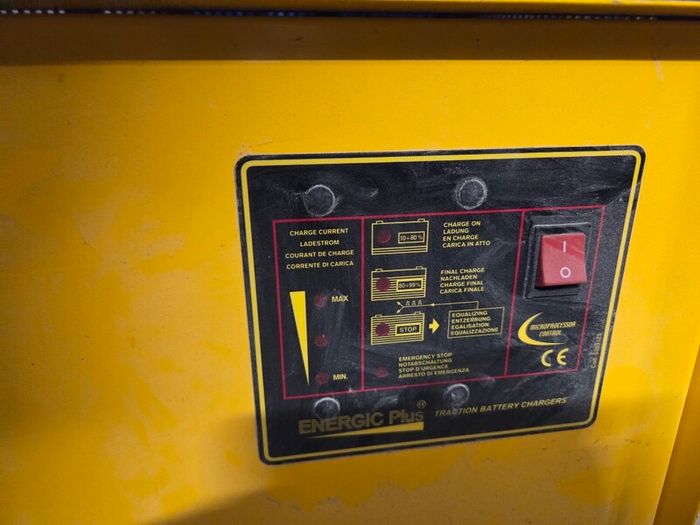Forklift charger