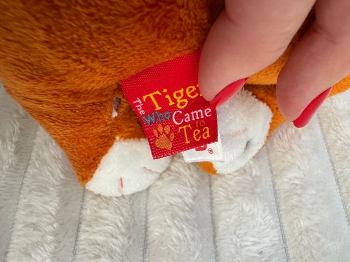 Aurora The Tiger Who Came to Tea Plush Soft Toy 2012 Tiger Used Please see photos