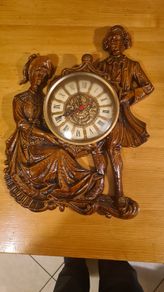 Beautiful Large Wall Clock In Good Condition.