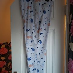 M & S size 16 ankle length trousers