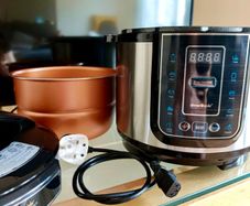 Pressure King Pro 5L Digital Pressure Cooker Brand New, Never Used