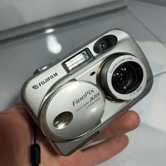 Fujifilm Photo FinePix A204 2.0MP Compact Digital Camera Y2K Nostalgic Retro