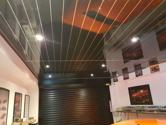 Black sparkle wall/celing cladding