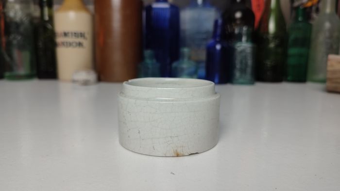 205 - Antique Vintage Chemist Stoneware Medicinal Cream Jar Pot