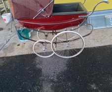 Vintage silvercross pram needs some restoration