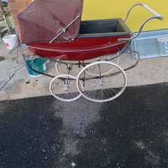 Vintage silvercross pram needs some restoration