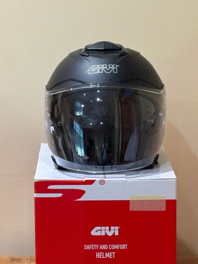 Givi Motorcycle Helmet Matt Black