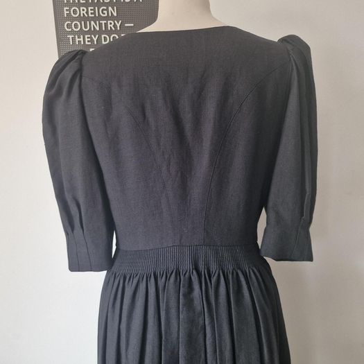 VINTAGE Portrait of a Lady on Fire black linen dress mother of pearl buttons full dirndl skirt 18th-century Made in Austria M medium