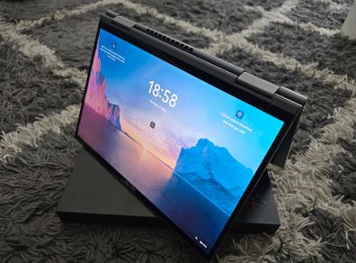 Lenovo X1 Yoga (6thgen) i7/512/32gb/4K  [High-Spec | Like New]