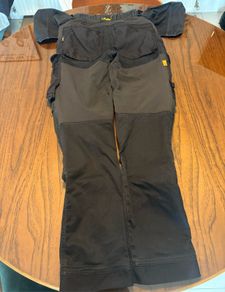Snickers men's workwear stretch trousers. Very lightly worn. Size 46, Waist 31, Seat 38, Leg 32