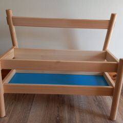 Kids book stand