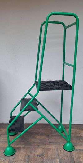 Mobile step ladder-3 steps/deep platform