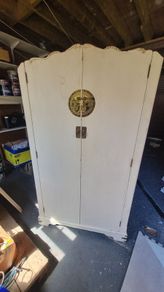 Beautiful Neat Wardrobe